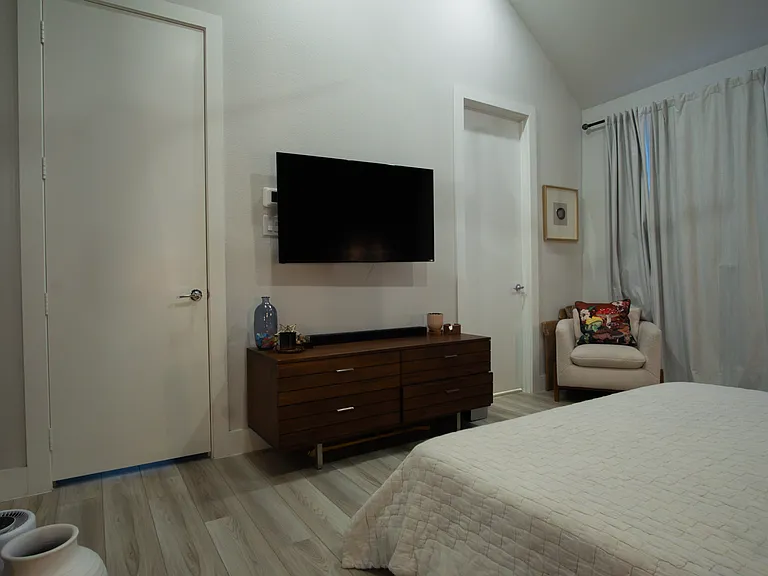1120 Barsotti Ct — Photo 9