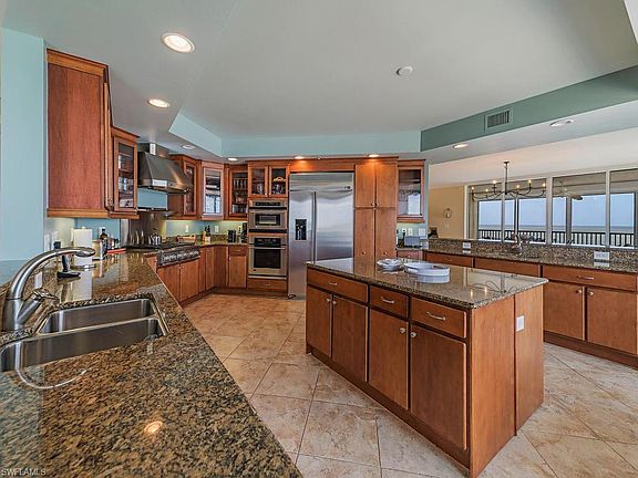 3rd image of 9235 Gulf Shore Dr APT 702