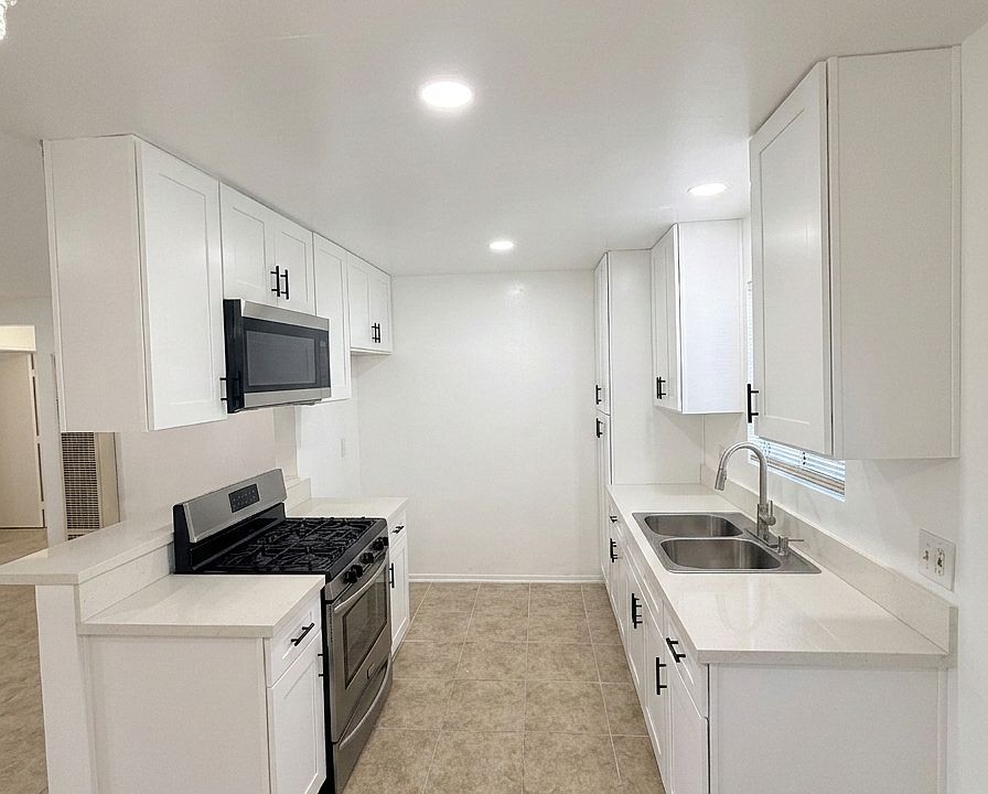 1st image of 2635 Pacific St APT 1