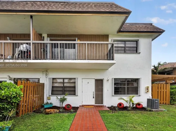 6904 NW 169th St #145F, Hialeah, FL 33015