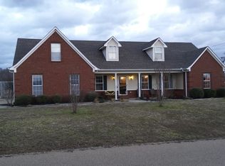 60 Sterling Farm Dr, Atoka, TN 38004