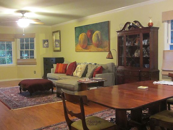 Living rm & Dining rm