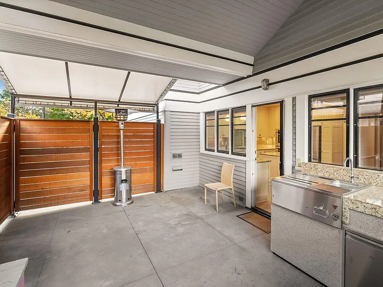 3455 NE Tillamook St — Photo 40