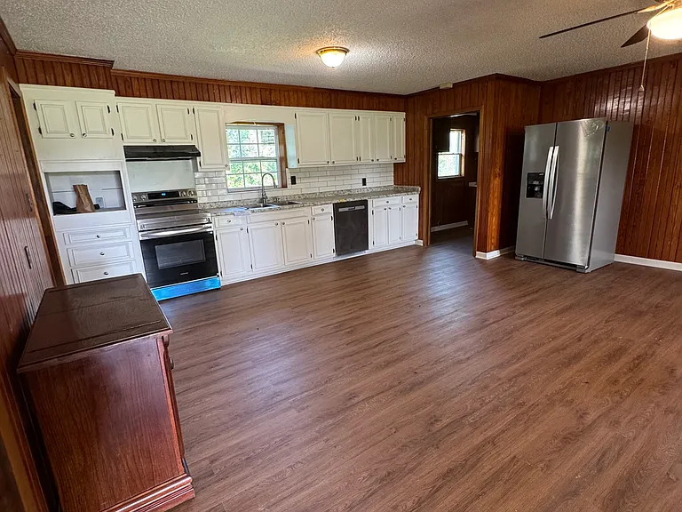 4905 Oak Hill Dr — Photo 12