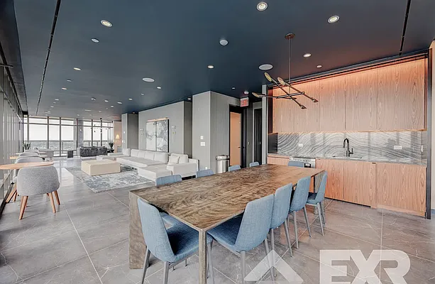 Rented by EXR | media 19