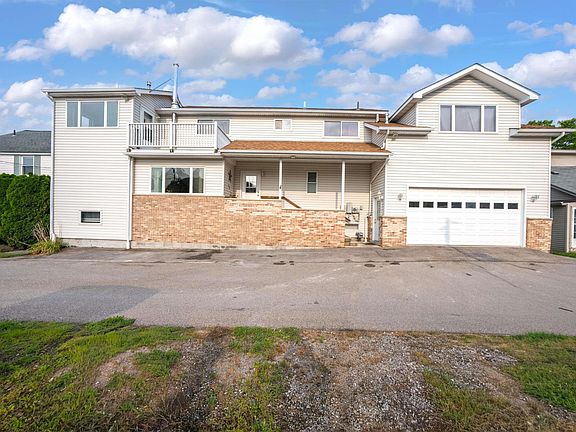 3rd image of 37633 Mast Ct