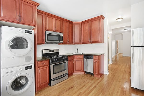 1st image of 262 12th St APT 2L