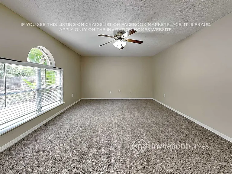 1701 Alhambra Crest Dr — Photo 4