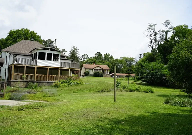 1934 Island Home Ave — Photo 35