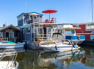 2401 N Northlake Way #E5, Seattle, WA 98103