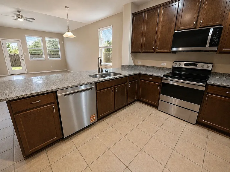 17208 Bridgefarmer Blvd — Photo 3