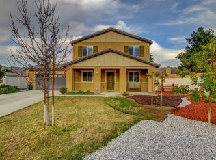 1083 Gospel Dr, San Jacinto, CA 92583