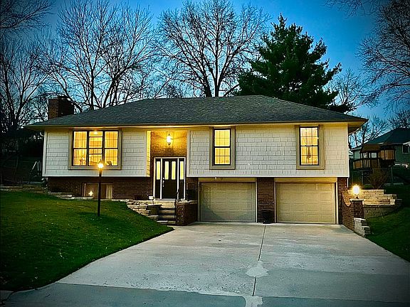4th image of 4917 Mockingbird Ln