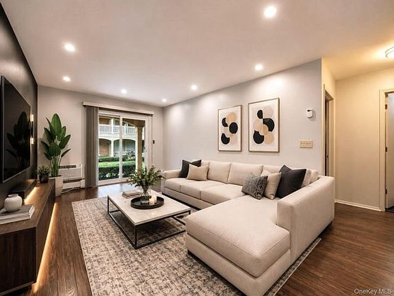 5th image of 13-15 Estates Ln #1569