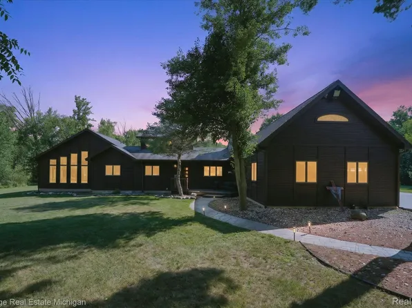 1888 Germany Rd, Williamston, MI 48895