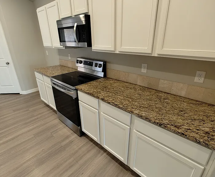 2703 Ranch Ave — Photo 7