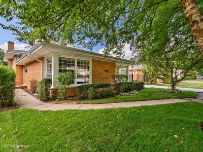 634 N Dee Rd, Park Ridge, IL, 60068