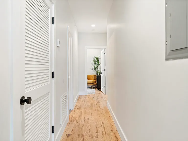 705 S 16th St #3 — Photo 8