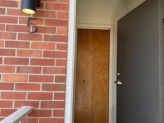 2nd image of 1022-1026 Sunset Ave #5