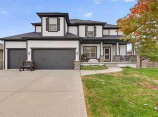 2333 SW Deer Run Rd, Lees Summit, MO 64082