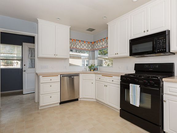 4th image of 622 McDonald Ln