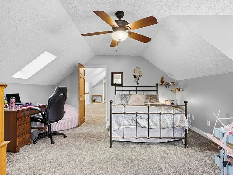 1126 Somerset Ln — Photo 39