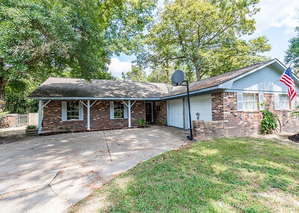 1st image of 1803 Surry Oaks Dr