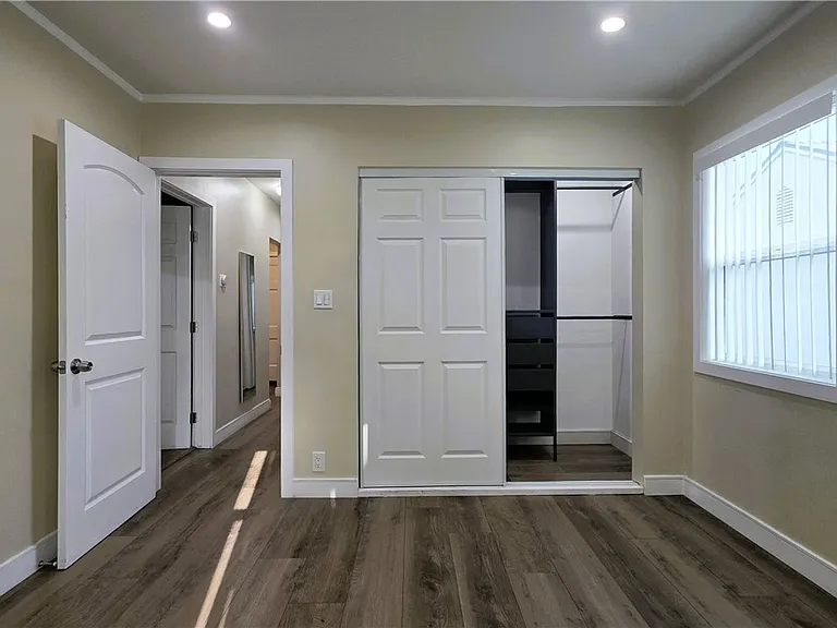 2431 N Lamer St — Photo 14