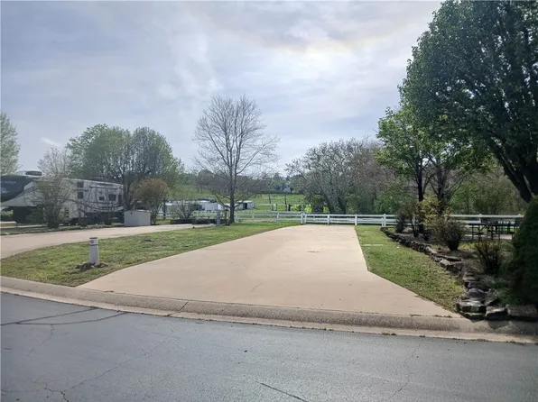 1229 County Road 663 #219, Oak Grove, AR 72660