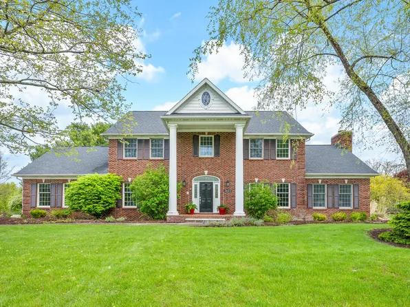 2843 Wyndwicke Dr, Saint Joseph, MI 49085