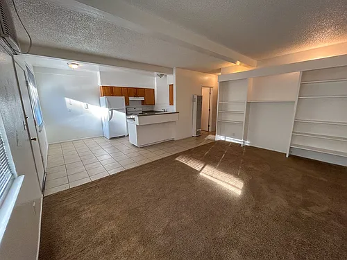 1341 Mulberry St Photo 1