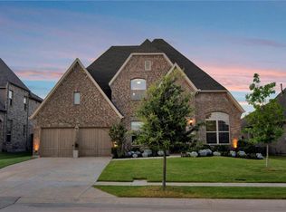 932 Highpoint Way, Roanoke, TX 76262