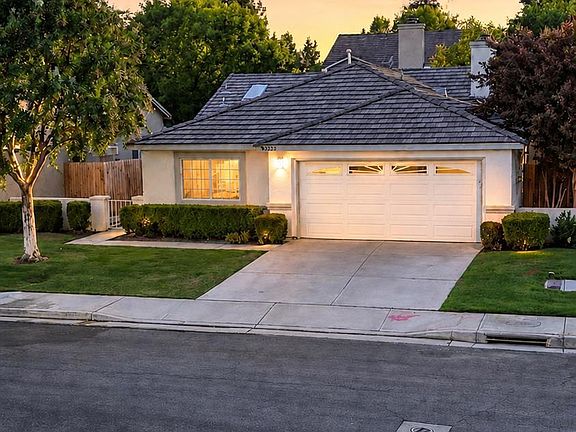 2nd image of 5005 Otters Meadow Dr