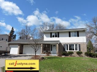 1080 Woodhill Dr, Woodbury, MN 55125
