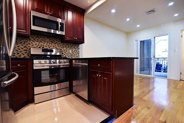 Rented by Coda Real Estate NYC | media 26