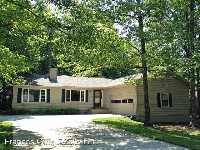 1st image of 119 Garfield Ln
