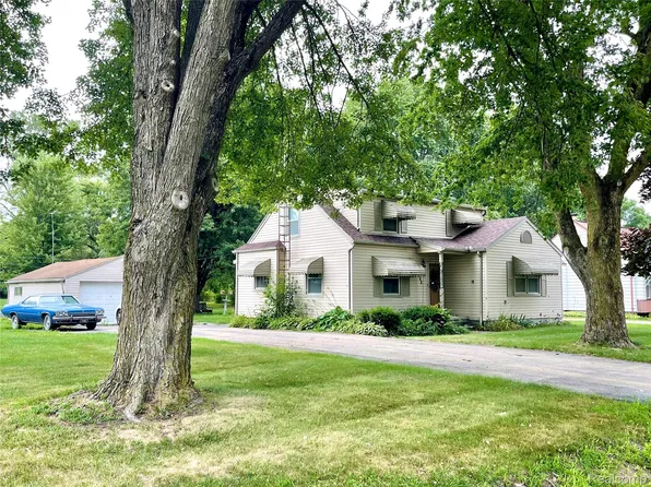 47048 Ayres Ave, Van Buren Township, MI 48111
