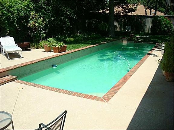5th image of 11 Rolling Hills Cir
