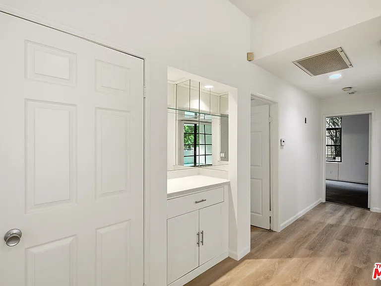 11636 Montana Ave #103 — Photo 11