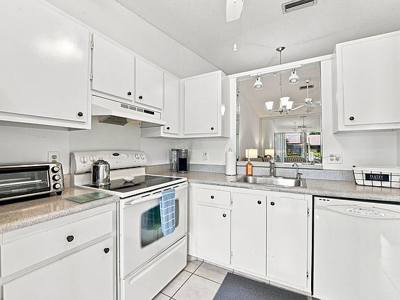 3rd image of 18829 Argosy Drive #B