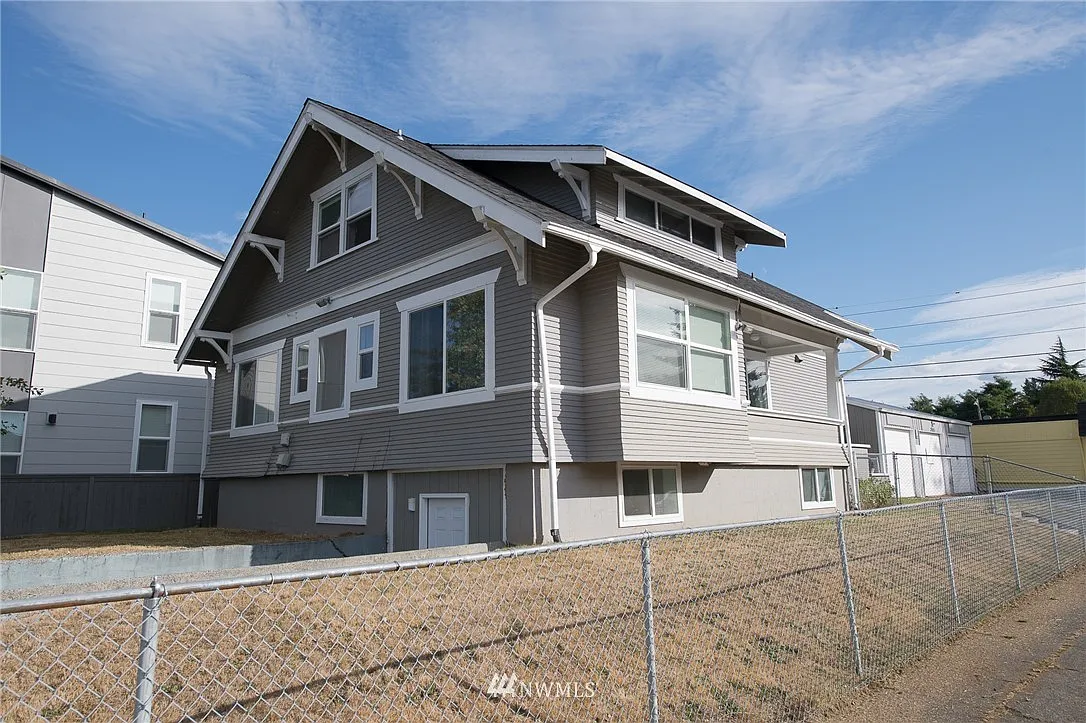 3901 To 3903 S Yakima Avenue photo 1