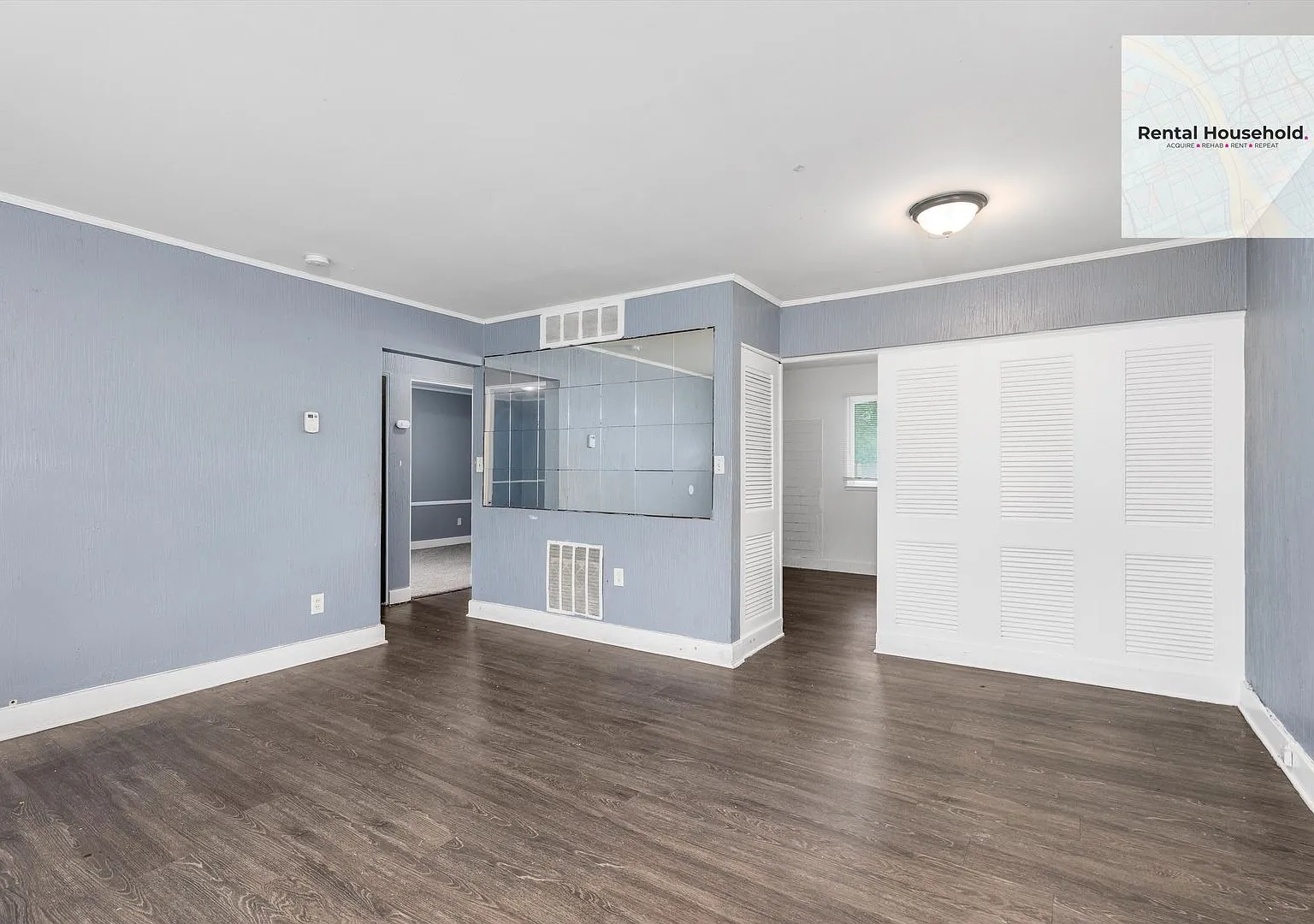 2-Bedroom Ranch Move-In Ready!! — Photo 2