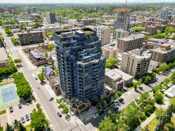 303 N 13th Ave SW #1402, Calgary, AB T2R 0Y9