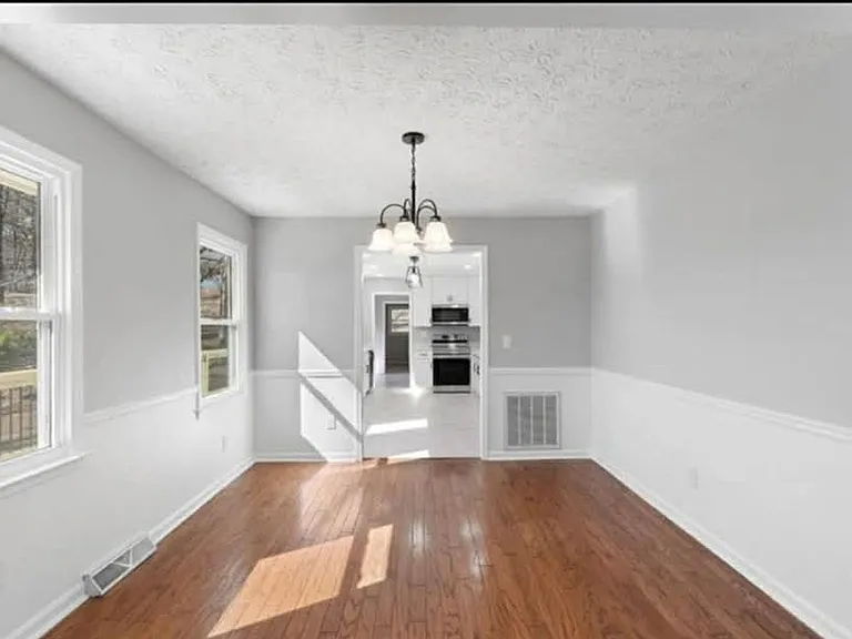 11 Ridgeview Dr SE — Photo 4