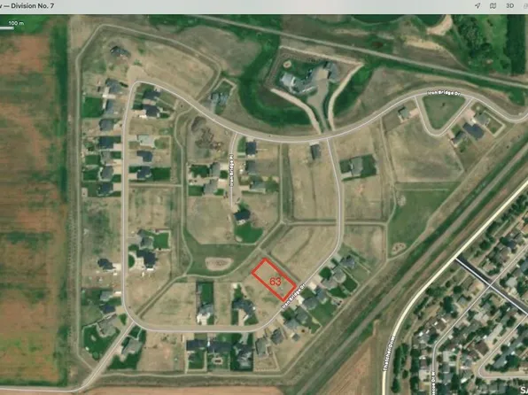 215 Iron Bridge DRIVE, Moose Jaw, SK S6J 0B5