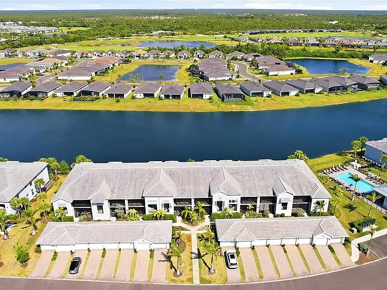 14214 Heritage Landing Blvd #826 — Photo 30