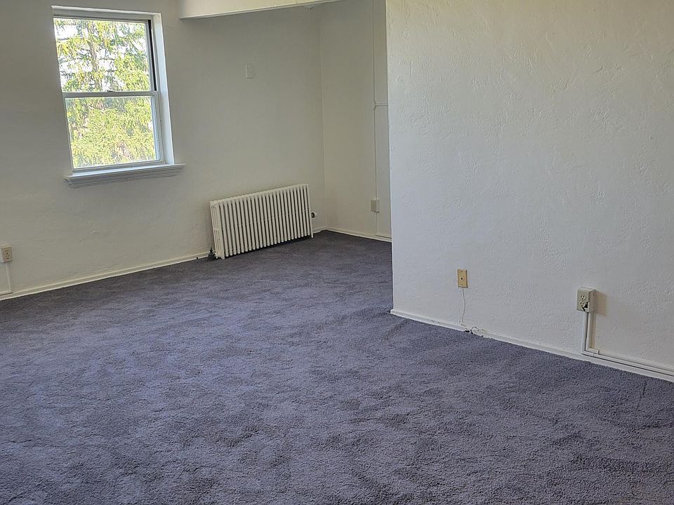 2nd image of 3304 Brownsville Rd APT 25