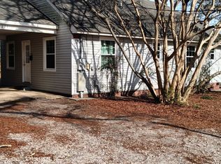 227 Peachtree St, Henderson, NC 27536