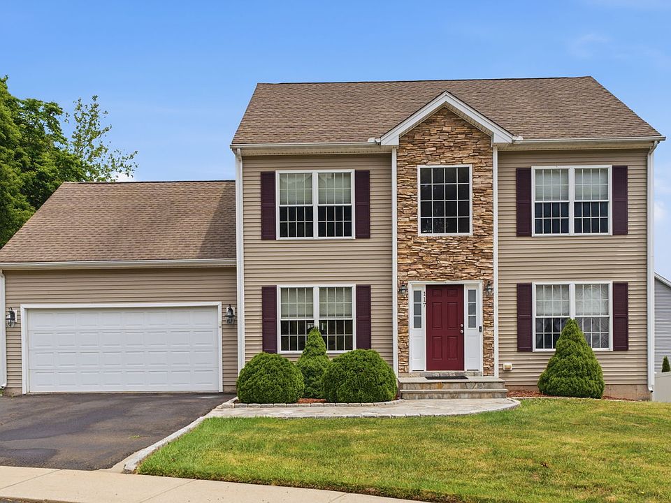 1st image of 117 Hidden Valley Drive