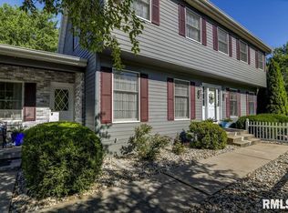 100 Nevermind Dr, Chatham, IL 62629